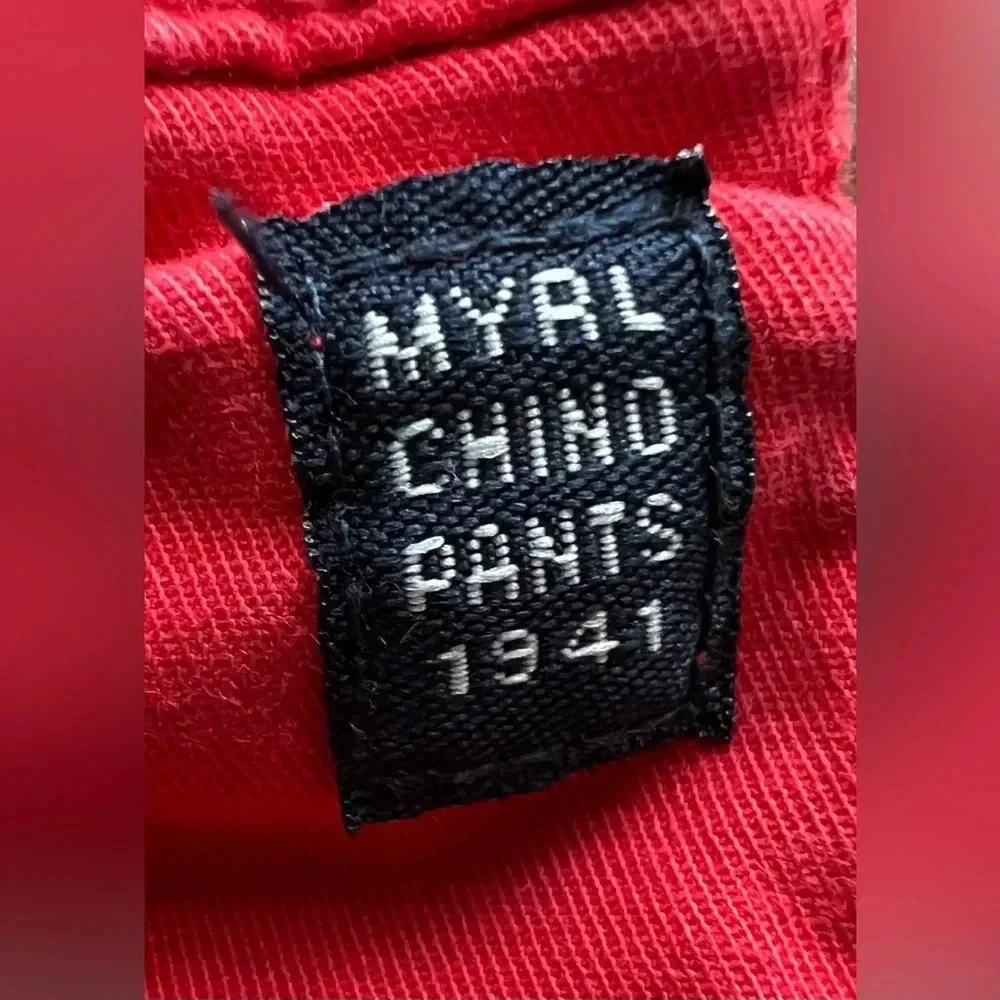 Mayoral | little boys Bermuda style chino short. Size: 5